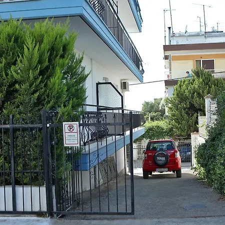 Stavros And Nea Kallikrateia